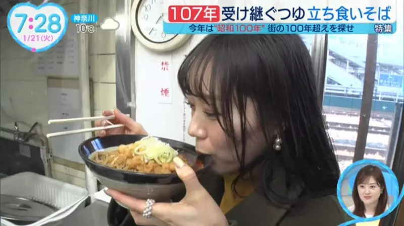 《日本立食蕎麥麵老店》獨門高湯抓住饕客味蕾 在車站月台服務通勤族長達107年 《日本立食蕎麥麵老店》獨門高湯抓住饕客味蕾 在車站月台服務通勤族長達107年