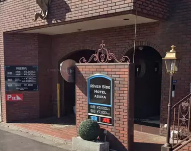 《愛情賓館變成殯儀館》這棟建築見證生命開始到結束 還有什麼比這更能體會少子高齡化