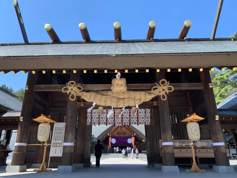 《北海道最強斷孽緣神社》北海道神宮第二鳥居有神力?官方出面闢謠呼籲勿亂傳 《北海道最強斷孽緣神社》北海道神宮第二鳥居有神力?官方出面闢謠呼籲勿亂傳