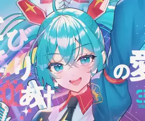 《初音未來與鋼彈45周年》合作企劃 推出聯名歌曲「偶像戰士」，以及眾多模型與周邊商品也陸續推出