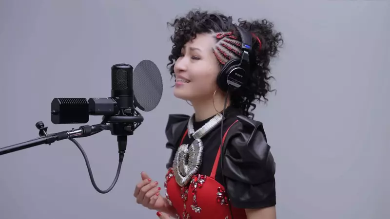 AKINO熱唱《創聖機械天使》經典機器人動畫主題曲,YT頻道 THE FIRST TAKE 初登場,超強的歌唱實力驚艷網友 AKINO熱唱《創聖機械天使》經典機器人動畫主題曲,YT頻道 THE FIRST TAKE 初登場,超強的歌唱實力驚艷網友