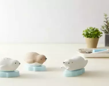 超萌動物款《迷你拆箱刀》順手一滑就可以輕易切開貼在瓦楞紙箱上的膠帶