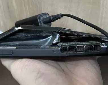 《Switch電池膨脹的人》這位日本網友還想撐到二代出 大家紛紛勸他趕快去回收