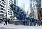 《海洋垃圾變身大鯨魚》英國倫敦展出環保藝術作品 日本網友批評這才不是單純的垃圾？