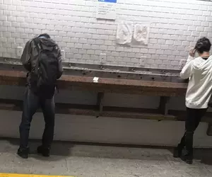 《公共電話遺跡》有人打電腦有人喝一杯 這個空間還能如何再利用？