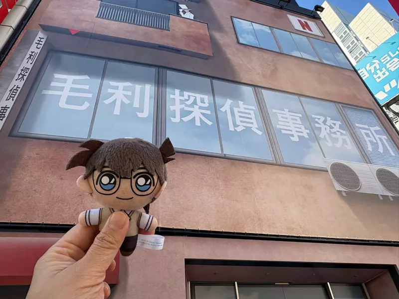 透過外牆包裝讓《毛利偵探事務所》出現在現實世界 Netflix期間限定的宣傳活動在澀谷開催 透過外牆包裝讓《毛利偵探事務所》出現在現實世界 Netflix期間限定的宣傳活動在澀谷開催