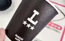 《失敗的杯子設計》日本LAWSON便利商店咖啡杯 上面寫著Ｌ卻不是大杯？