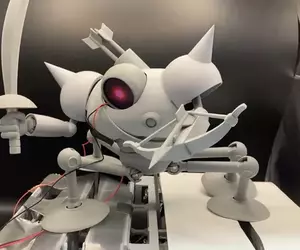 網友製作機械可動《殺人機器》模型，這個在「勇者鬥惡龍」遊戲中登場的經典怪物