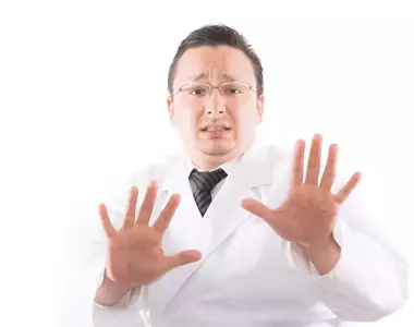 急救外科醫生也搞不定的事情 就是將黏在一起的餃子給完美的分開(什麼！？)