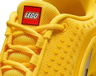 《樂高XNike》合作推出首款聯名鞋,一雙別人踩了還會痛到對方的鞋子(誤)
