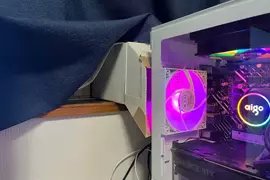 《奇葩電腦改造》直接吸室外空氣替電腦降溫 創意引發讚賞但也會有故障疑慮? 《奇葩電腦改造》直接吸室外空氣替電腦降溫 創意引發讚賞但也會有故障疑慮?