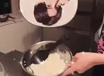 《偶像應援扇的使用方式》你會用來搧醋飯嗎？有粉絲堅持不行有人卻毫不在意