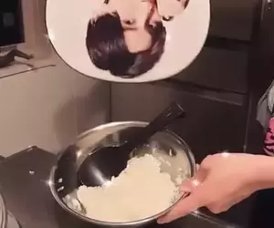 《偶像應援扇的使用方式》你會用來搧醋飯嗎？有粉絲堅持不行有人卻毫不在意