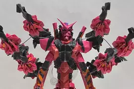 網友製作《GQuuuuuuX》以及《紅色鋼彈》的摺紙模型 突破極限的驚人手工技藝出現 網友製作《GQuuuuuuX》以及《紅色鋼彈》的摺紙模型 突破極限的驚人手工技藝出現