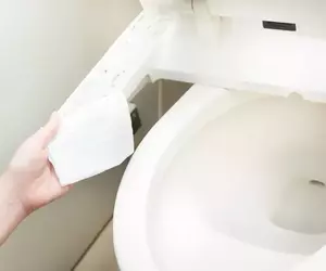 小五女兒的廁所摺衛生紙巧思創意 讓母親大感意外的同時也煩惱用掉真的好可惜