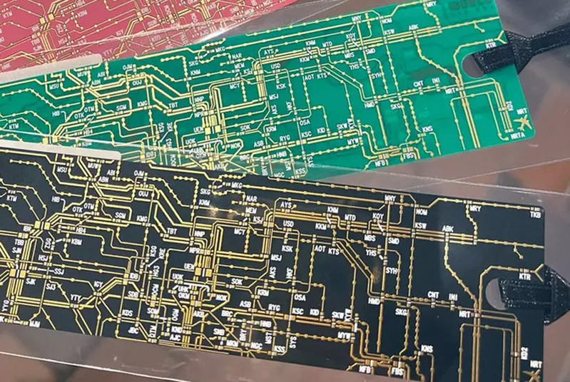 東京美術館推出的《電車路線圖書籤》使用真正電路板製成的趣味周邊商品