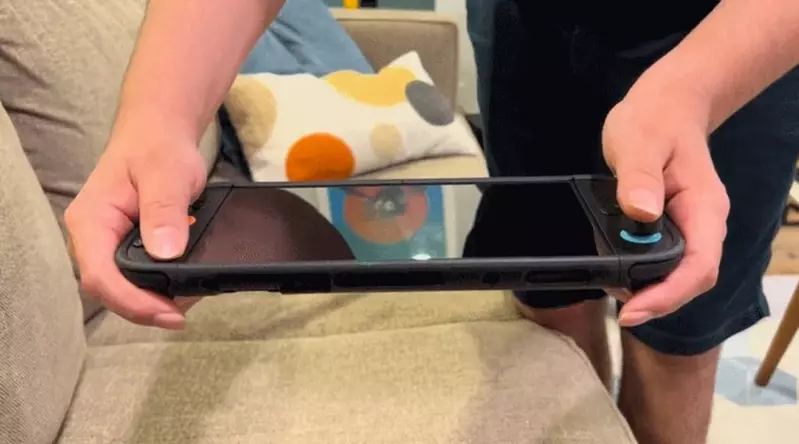網友反應《Nintendo Switch 2》配件製造商「Dbrand」推出的「Killswitch Case」大有問題,糟糕的設計讓 Joy-Con 容易鬆脫 網友反應《Nintendo Switch 2》配件製造商「Dbrand」推出的「Killswitch Case」大有問題,糟糕的設計讓 Joy-Con 容易鬆脫