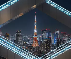 《炎上攝影作品》從電扶梯縫隙看到東京鐵塔？其實是合成讓攝影師被罵爆了