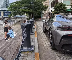《開超跑把妹》男人總是抱有這種幻想 然而現實對超跑感興趣的也都是男人