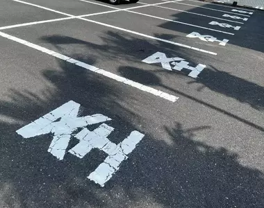 《神秘文字「圣」》日本九州的停車場才看得到這種用法 是神聖的車才能停的位子嗎?