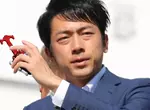 《小泉進次郎惡搞素材》助選姿勢超像假面騎士變身？日本網友掀起改圖大賽了