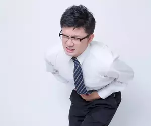 網友分享《家裡大便跟公司大便的差別》上班就是為了創造價值，所以上班拉屎比較賺