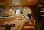 《櫻桃小丸子廣告》友藏帶小丸子吃壽司 日本網友立刻想起小紅馬溜溜車的惡夢