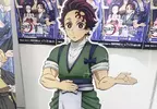 《噁心的炭治郎》鬼滅之刃與安利美特合作活動 這個人形立牌被網友批評長得超奇怪