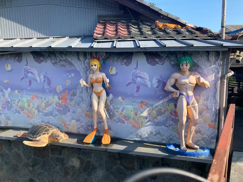 《長濱市有趣的家》寧靜住宅區赫然出現等身大人偶 幾年前還有炭治郎和禰豆子 《長濱市有趣的家》寧靜住宅區赫然出現等身大人偶 幾年前還有炭治郎和禰豆子