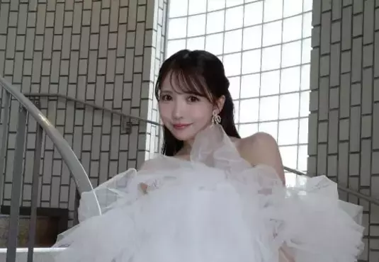 《三上悠亞炎上》網友想穿的禮服被前AV女優先穿了 怒批婚紗店怎麼可以借給這種人