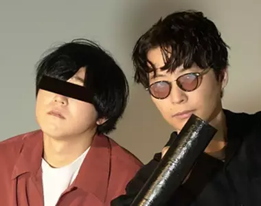 ARuFa替星野源新歌《Mad Hope》製作MV 運用上回跨年影片的卡BUG式拍法,營造出非常特別的轉場畫面感