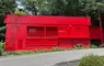 位於福島縣的《惡夢體驗設施REDBOX》因奇特的外觀受到民眾檢舉說這是詭異的宗教設施