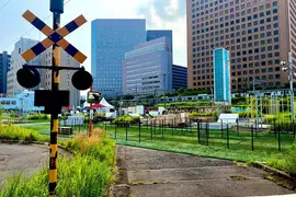 《日本駕訓班廢墟》改造成快閃公園再利用 辦活動還能一邊體驗末世感 《日本駕訓班廢墟》改造成快閃公園再利用 辦活動還能一邊體驗末世感