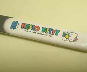《老家的餐具》日本網友回家看到超懷念 每個人家中至少都有一支動漫餐具？