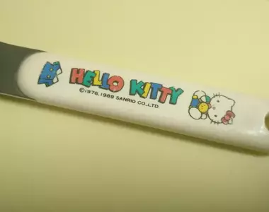 《老家的餐具》日本網友回家看到超懷念 每個人家中至少都有一支動漫餐具?