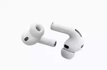 Apple產品發佈會《AirPods Pro 3》全新推出，可感測心律溫度還有更好的降躁功能，甚至還可即時翻譯唷