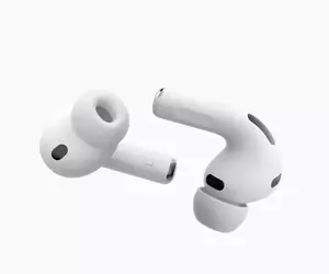 Apple產品發佈會《AirPods Pro 3》全新推出，可感測心律溫度還有更好的降躁功能，甚至還可即時翻譯唷