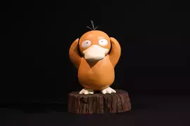 用3D列印筆做出《可達鴨》還原精靈寶可夢中那傻呼呼的模樣，還貼心的附加了充電擺動功能