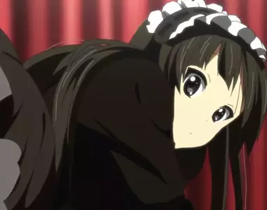 《K-ON!輕音部》澪在演唱會上跌倒露內褲 這一幕也算是「雜音」嗎?