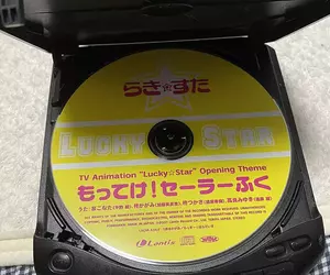 《關於CD隨身聽的回憶》雖然一震動就跳針 直到現在還是很多人愛用