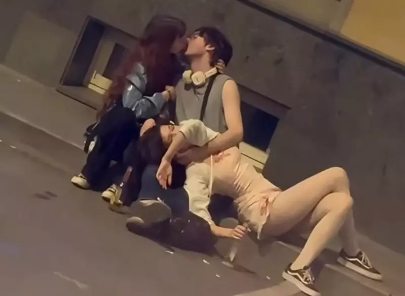 新宿歌舞伎町被拍到的謎之三人組 畫面太美反而成為了網友惡搞創作對象