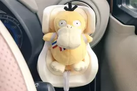 汽車玩偶用安全座椅 擺在冷氣出風口旁邊即便塞車也能保有好心情