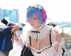 人氣Coser《すずら》的周刊寫真初體驗 大膽的展示第一次的泳裝和內衣打扮