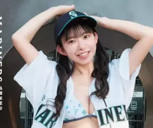 當年的那位合法蘿莉巨乳《長澤茉里奈》如今30歲囉！全新寫真集「MARINERS」推出