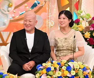 日本最強老少配情侶誕生！年齡相差30歲 大叔娶了朋友的女兒，兩人首次見面的時候她才5歲
