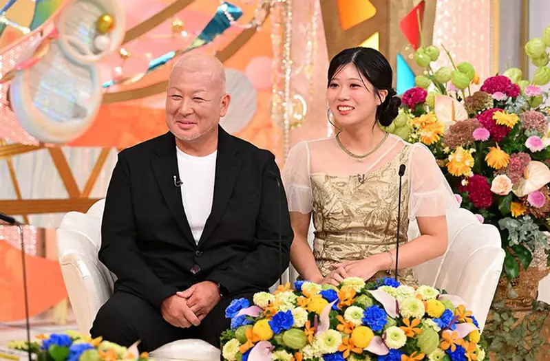 日本最強老少配情侶誕生！年齡相差30歲 大叔娶了朋友的女兒，兩人首次見面的時候她才5歲