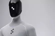 Figure AI推出第三代《Figure 03》不僅家事一手包甚至還可以跟你談心聊天的人形機器人