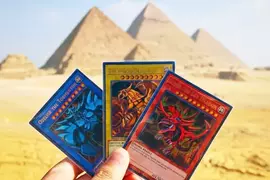 遊戲王粉絲的聖地巡禮 帶著卡片直奔埃及朝聖,網友表示:最死忠的決鬥者出現惹 遊戲王粉絲的聖地巡禮 帶著卡片直奔埃及朝聖,網友表示:最死忠的決鬥者出現惹