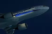 《話題飛機照片》第７排的乘客是男是女？攝影師的見解引爆網友議論