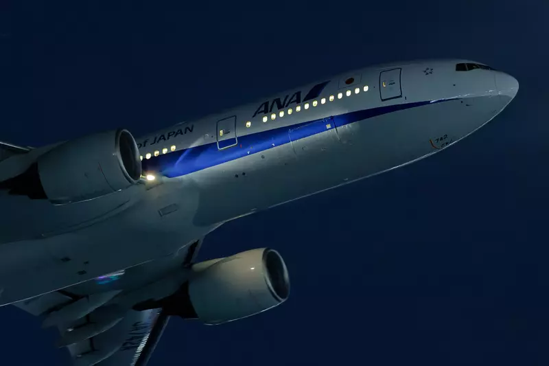 《話題飛機照片》第７排的乘客是男是女？攝影師的見解引爆網友議論